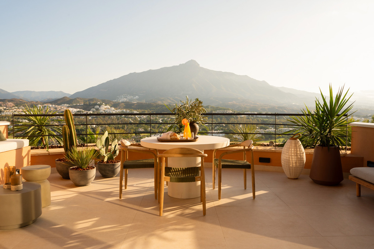 3 Bed Apartment for sale in Nueva Andalucía Costa Del Sol, Málaga, Spain
