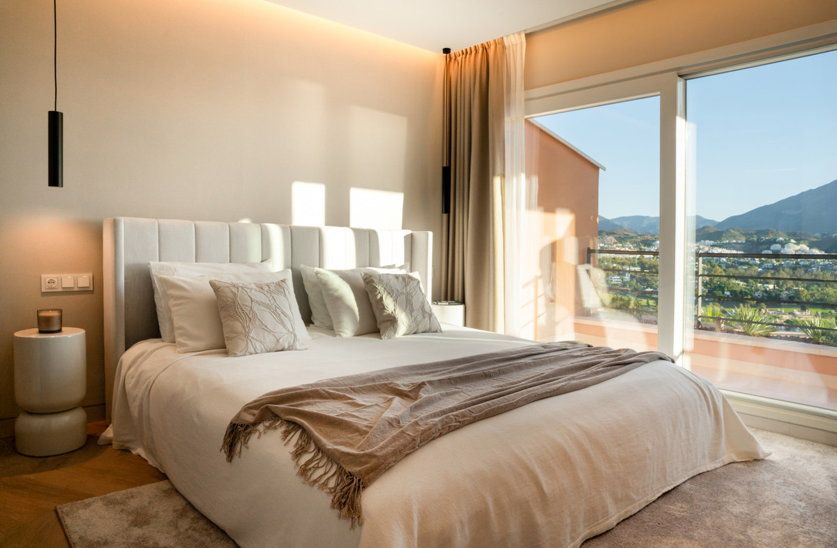3 Bed Apartment for sale in Nueva Andalucía Costa Del Sol, Málaga, Spain