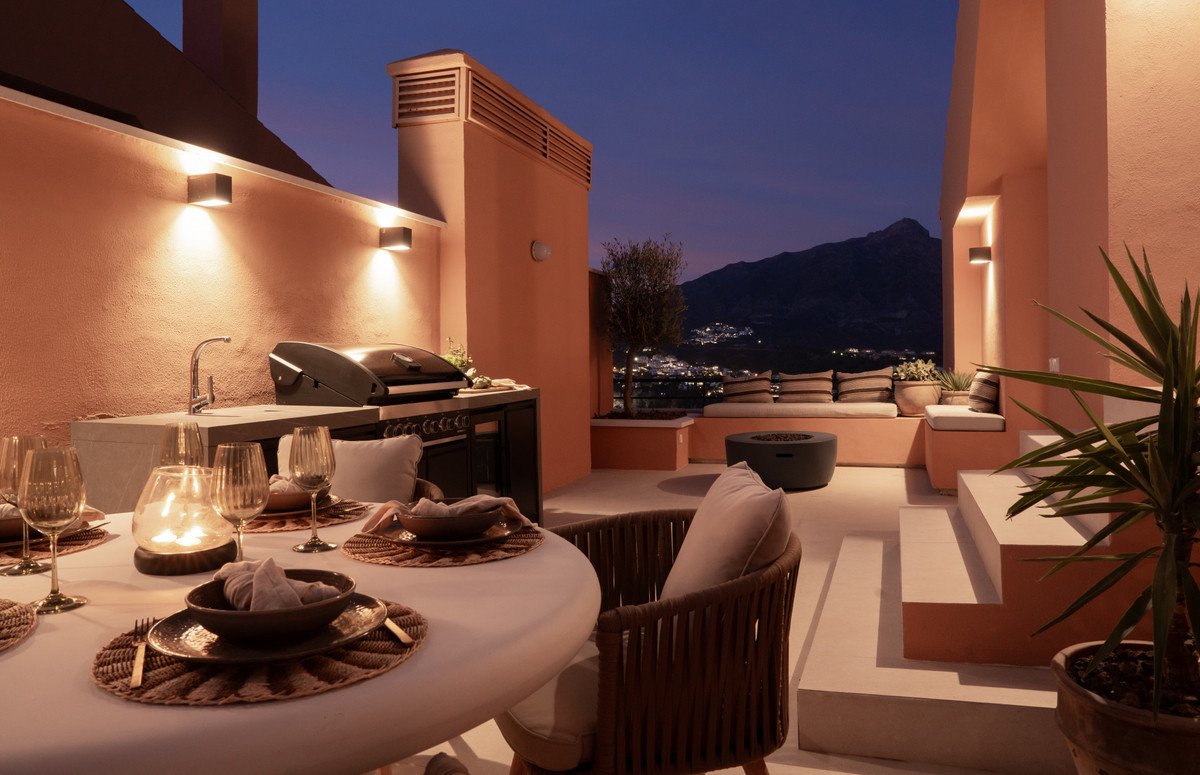3 Bed Apartment for sale in Nueva Andalucía Costa Del Sol, Málaga, Spain