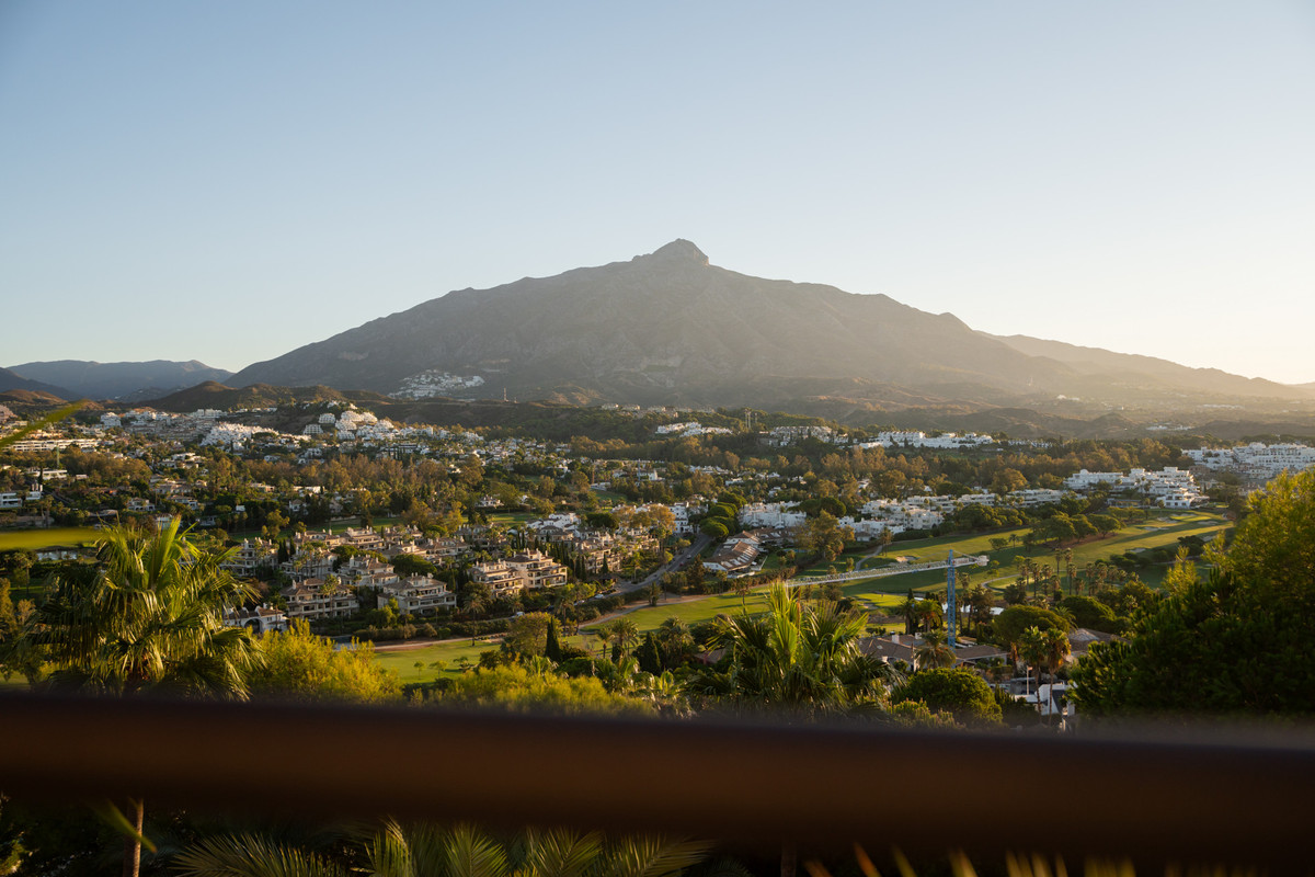 3 Bed Apartment for sale in Nueva Andalucía Costa Del Sol, Málaga, Spain