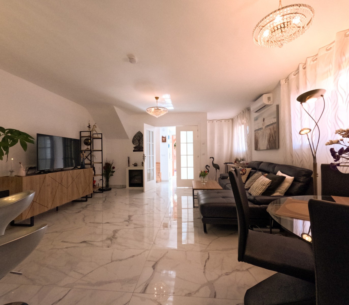 Se vende Pareada de 4 dormitorios en Costa Blanca, Alicante, España