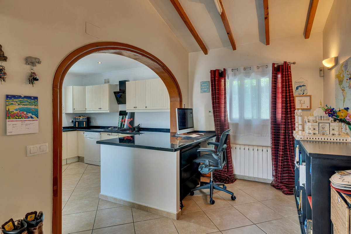 Se vende Villa - Chalet de 3 dormitorios en Costa Blanca, Alicante, España