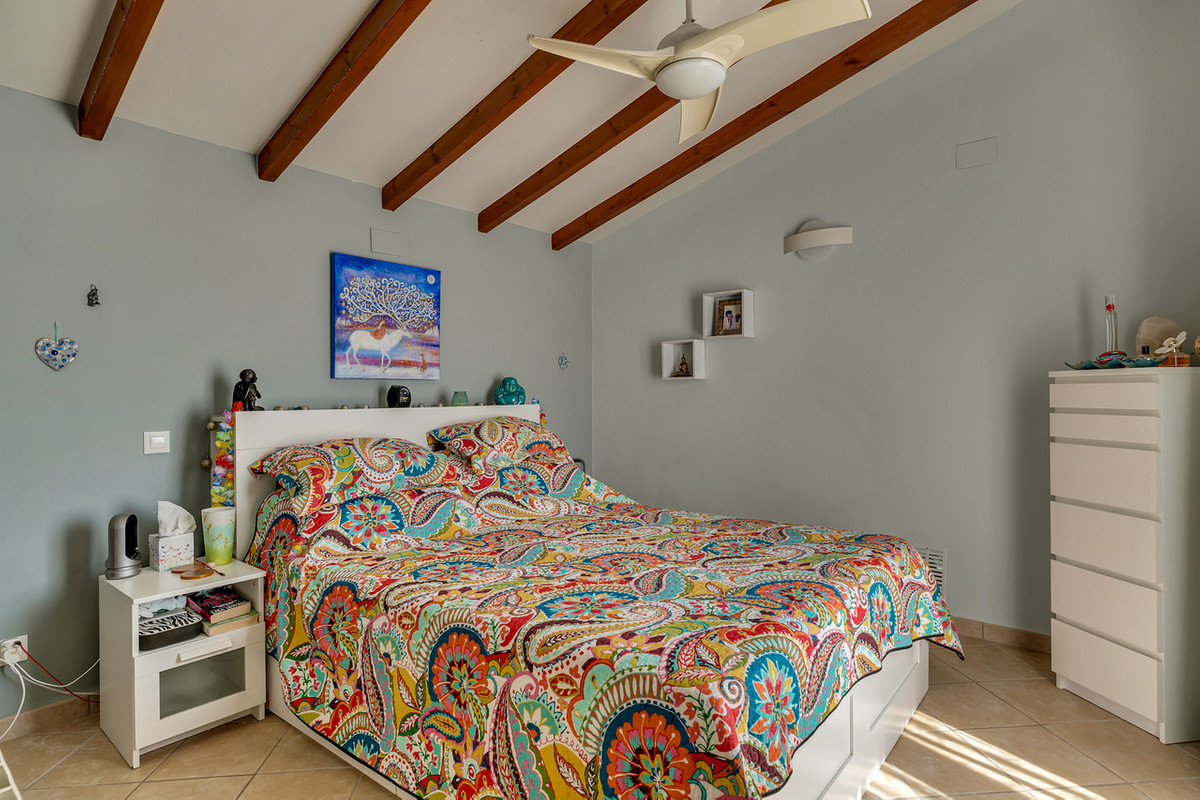 Se vende Villa - Chalet de 3 dormitorios en Costa Blanca, Alicante, España