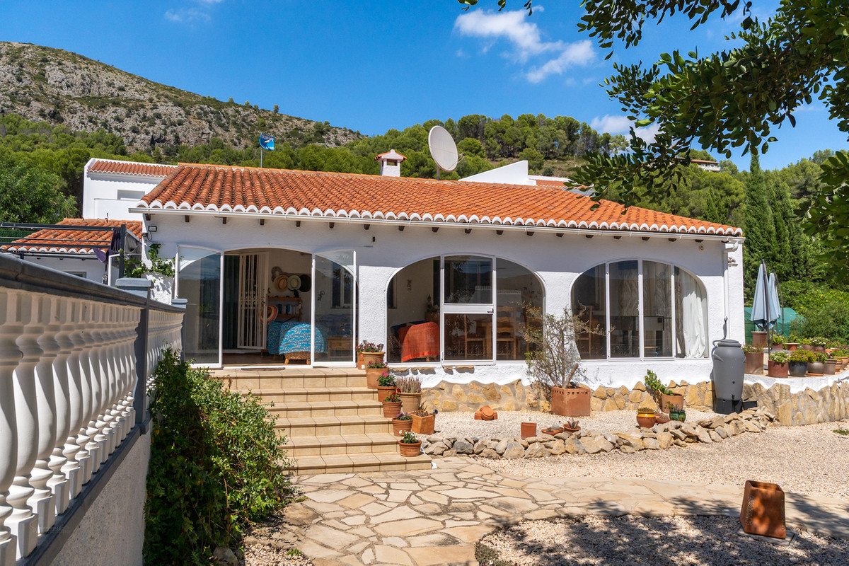 Se vende Villa - Chalet de 3 dormitorios en Costa Blanca, Alicante, España
