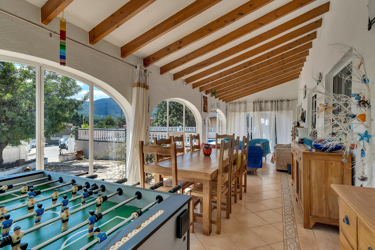Se vende Villa - Chalet de 3 dormitorios en Costa Blanca, Alicante, España