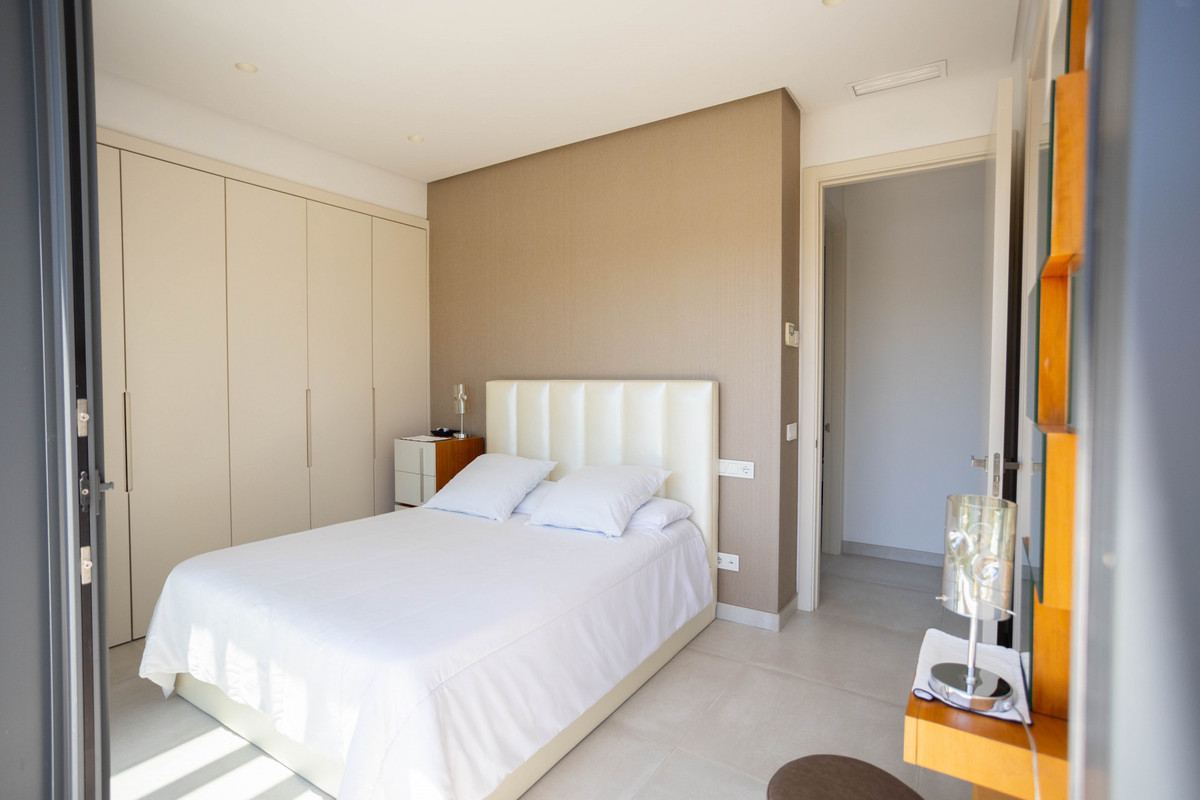 4 Bed Townhouse for sale in Estepona Costa Del Sol, Málaga, Spain
