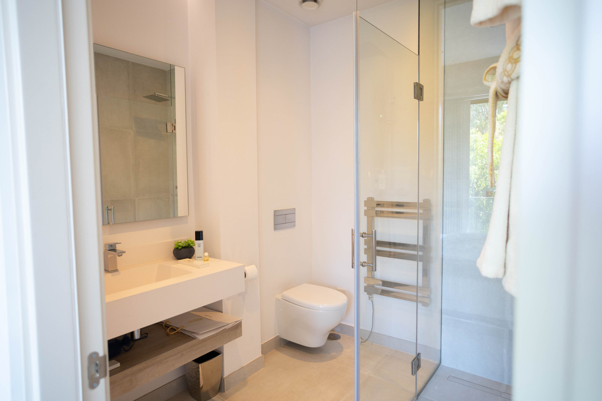 4 Bed Townhouse for sale in Estepona Costa Del Sol, Málaga, Spain