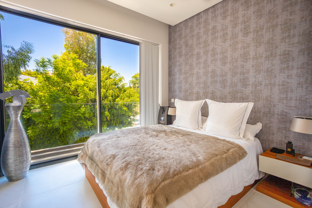 4 Bed Townhouse for sale in Estepona Costa Del Sol, Málaga, Spain