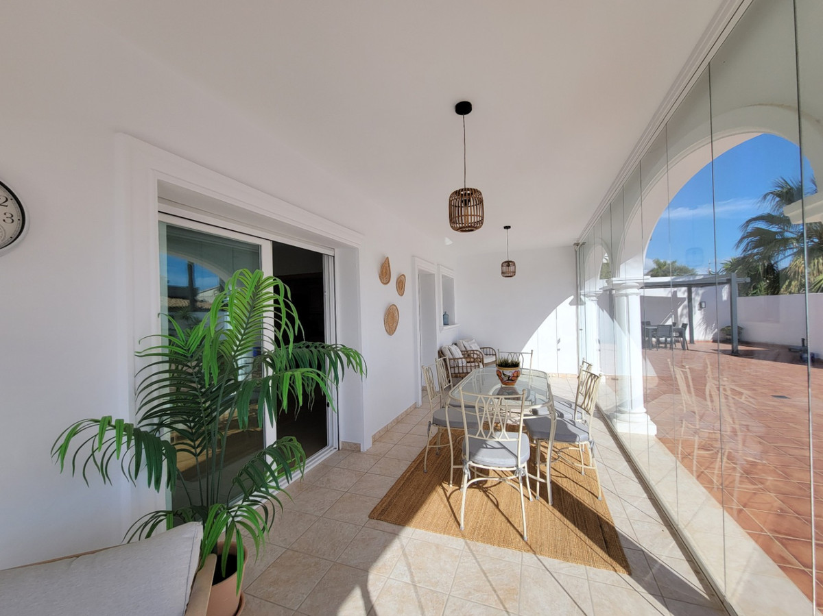 4 Bed Townhouse for sale in Calpe Costa Blanca, Alicante, Spain