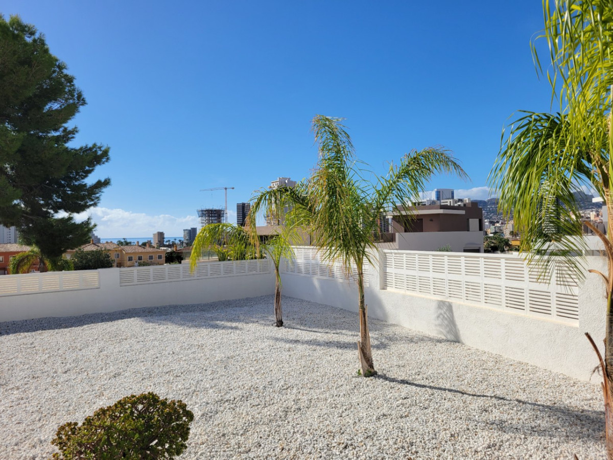 4 Bed Townhouse for sale in Calpe Costa Blanca, Alicante, Spain
