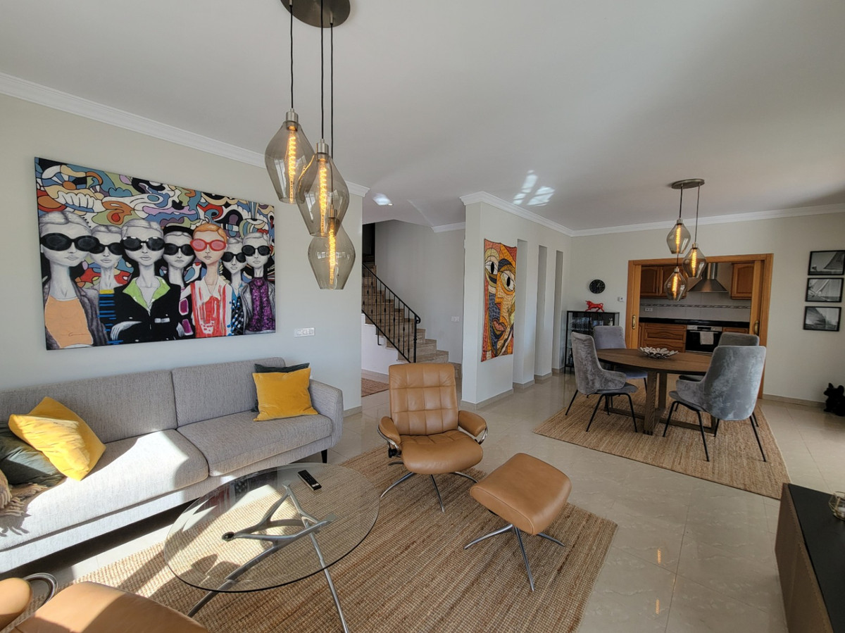 4 Bed Townhouse for sale in Calpe Costa Blanca, Alicante, Spain