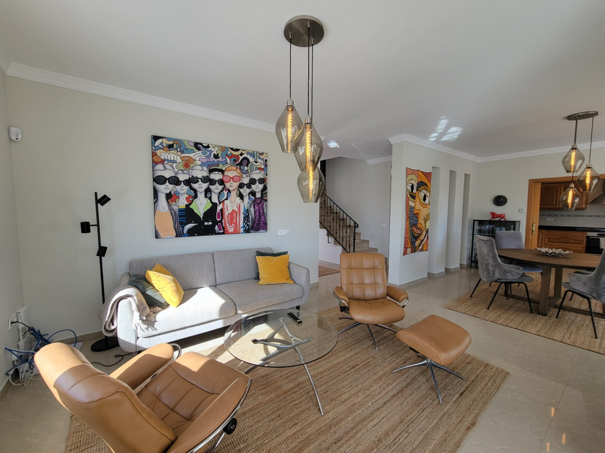 4 Bed Townhouse for sale in Calpe Costa Blanca, Alicante, Spain