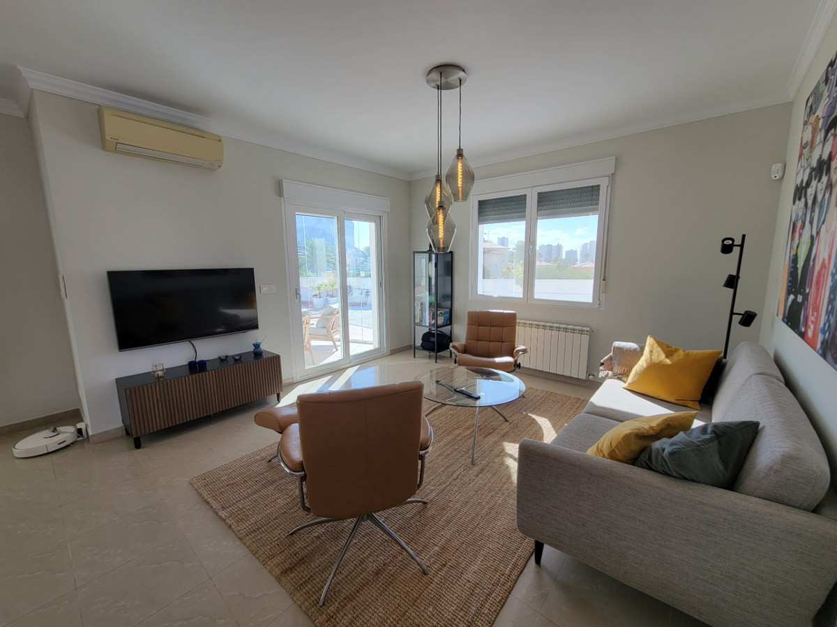 4 Bed Townhouse for sale in Calpe Costa Blanca, Alicante, Spain