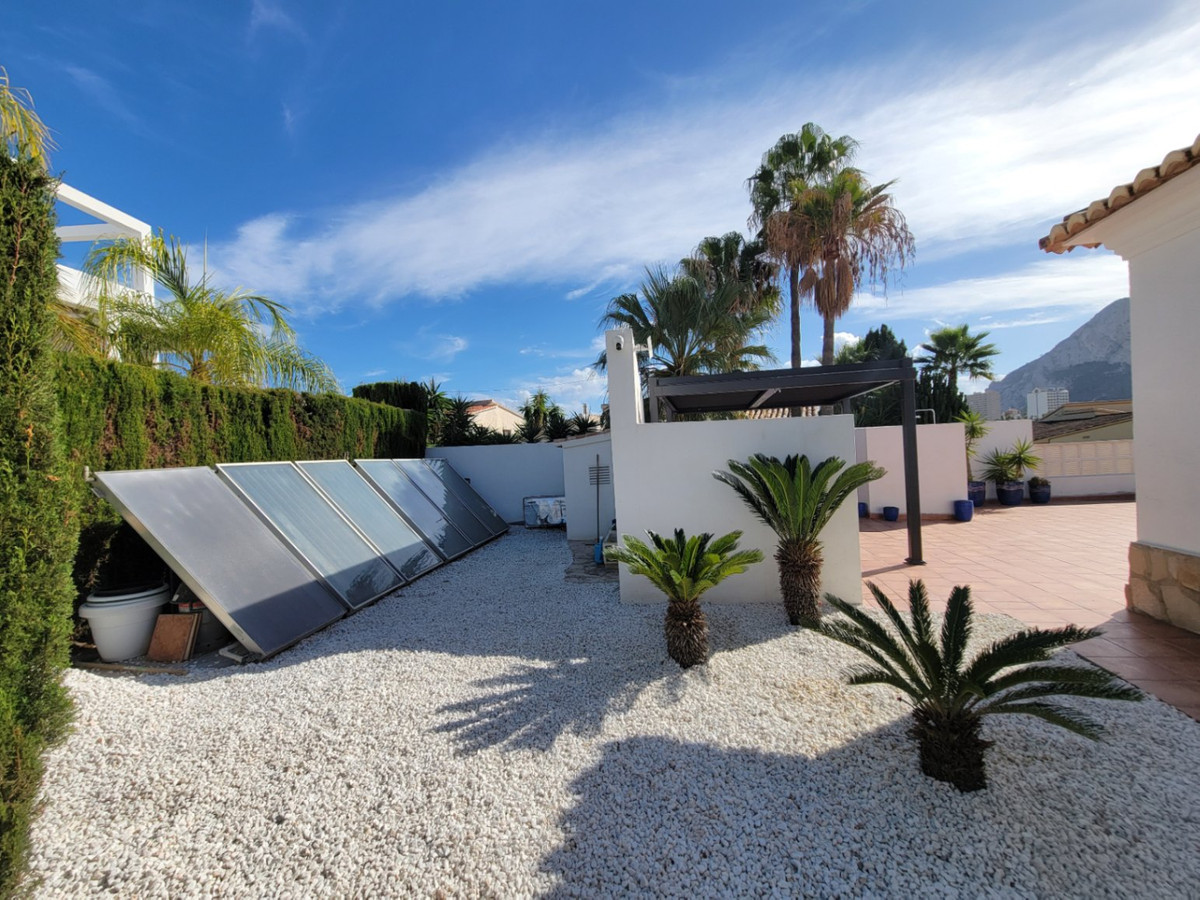 4 Bed Townhouse for sale in Calpe Costa Blanca, Alicante, Spain