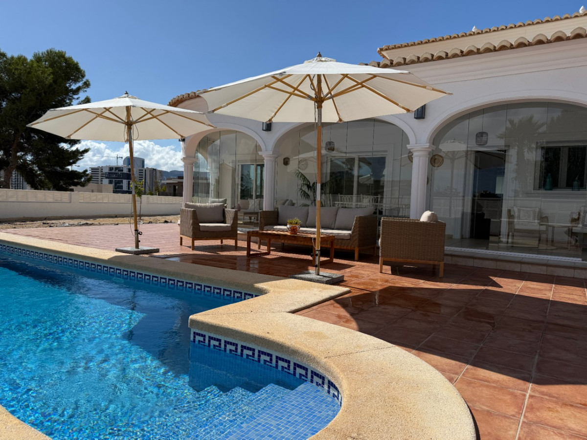 4 Bed Townhouse for sale in Calpe Costa Blanca, Alicante, Spain