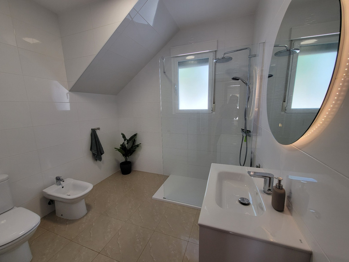 4 Bed Townhouse for sale in Calpe Costa Blanca, Alicante, Spain