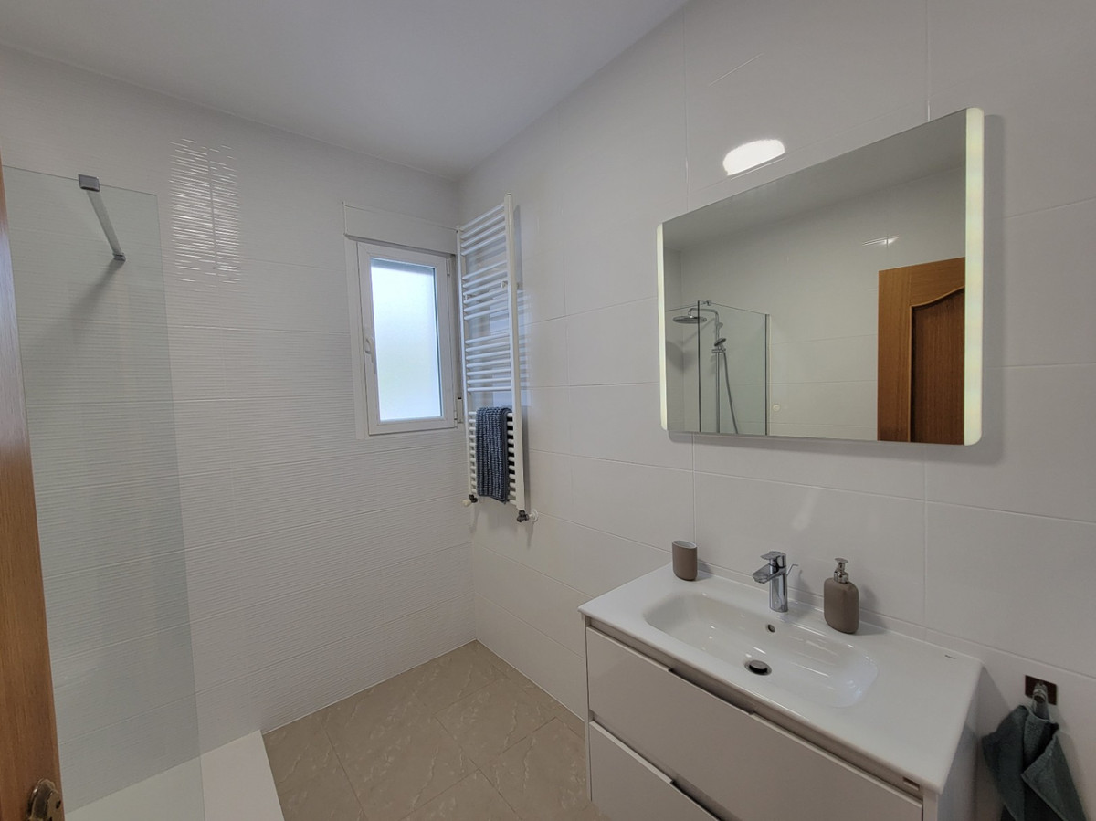 4 Bed Townhouse for sale in Calpe Costa Blanca, Alicante, Spain