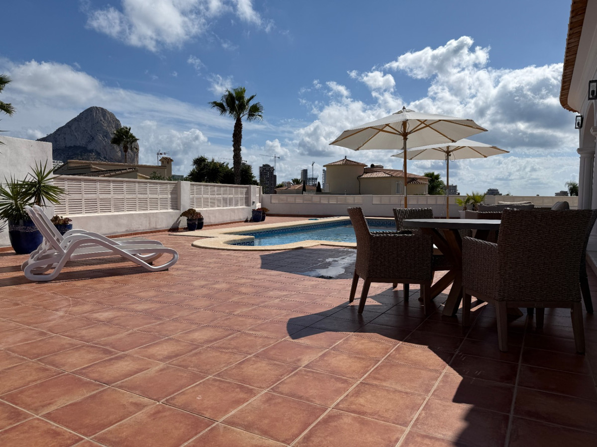 4 Bed Townhouse for sale in Calpe Costa Blanca, Alicante, Spain