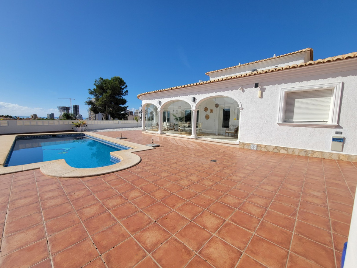 4 Bed Townhouse for sale in Calpe Costa Blanca, Alicante, Spain