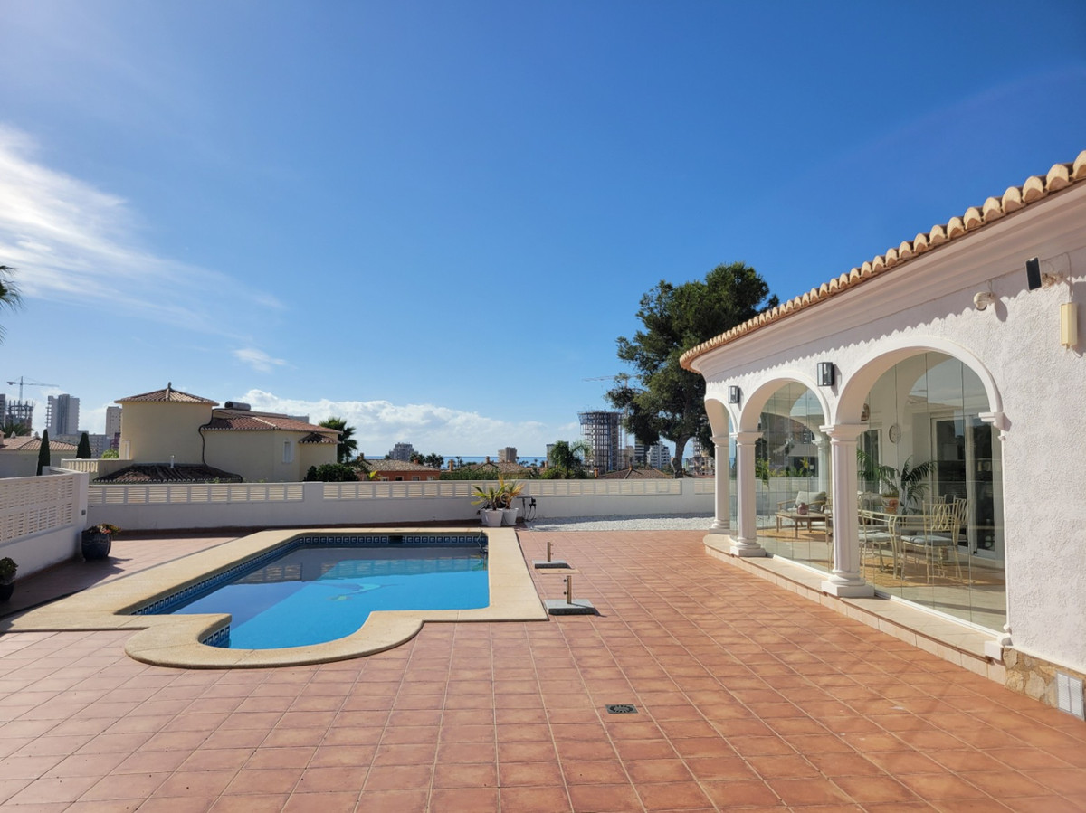 4 Bed Townhouse for sale in Calpe Costa Blanca, Alicante, Spain