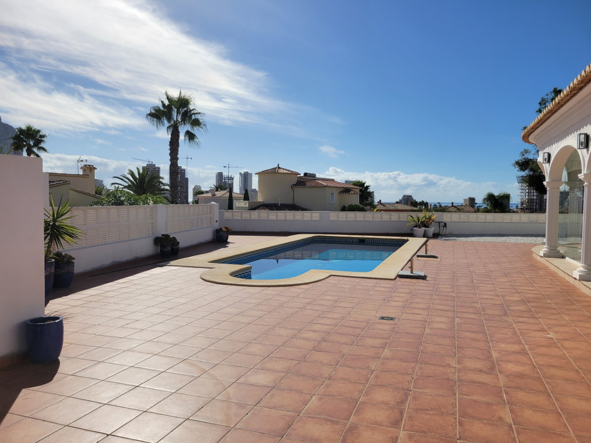 4 Bed Townhouse for sale in Calpe Costa Blanca, Alicante, Spain