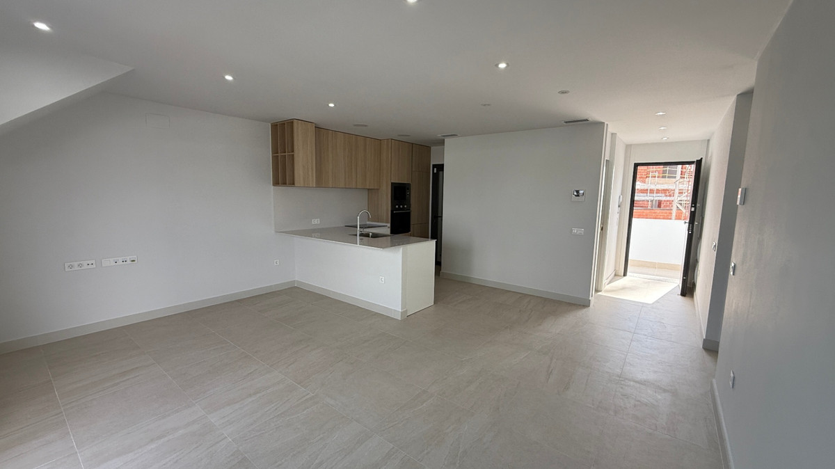 Se vende Apartamento Planta Media de 2 dormitorios en Costa Blanca, Alicante, España