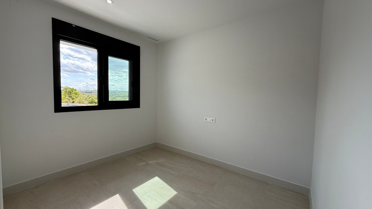 Se vende Apartamento Planta Media de 2 dormitorios en Costa Blanca, Alicante, España