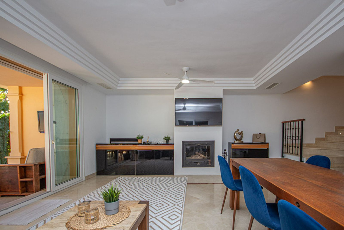 4 Bed Townhouse for sale in Riviera Del Sol Costa Del Sol, Málaga, Spain