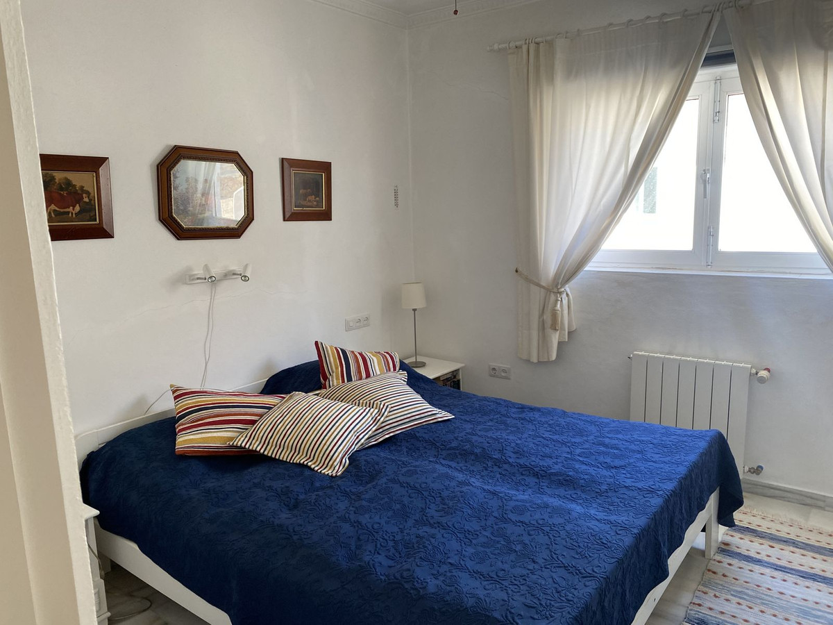 Se vende Villa - Chalet de 4 dormitorios en Costa Del Sol, Málaga, España