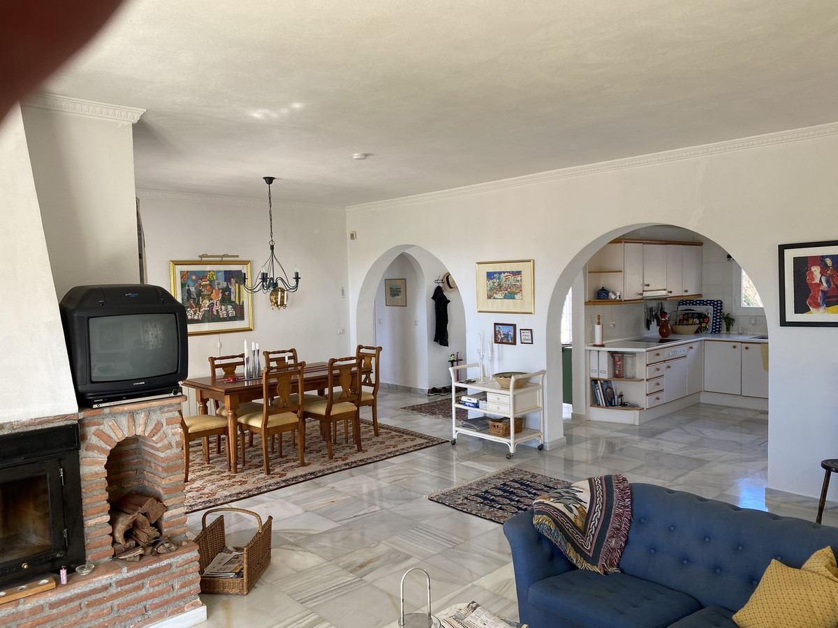 Se vende Villa - Chalet de 4 dormitorios en Costa Del Sol, Málaga, España