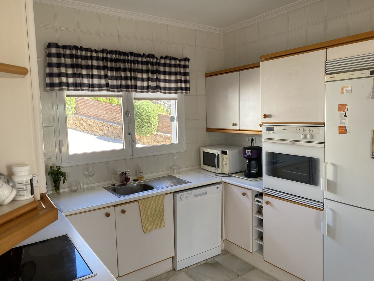 Se vende Villa - Chalet de 4 dormitorios en Costa Del Sol, Málaga, España