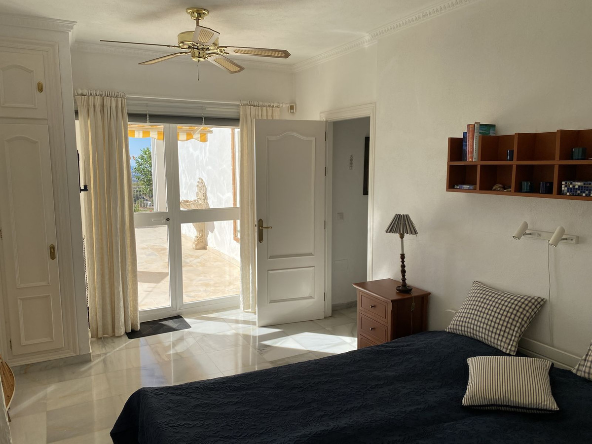 Se vende Villa - Chalet de 4 dormitorios en Costa Del Sol, Málaga, España