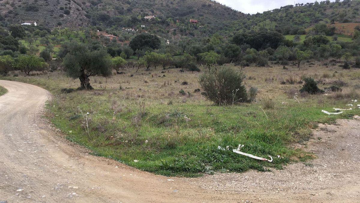 Se vende Terreno Rustico  en Costa Del Sol, Málaga, España