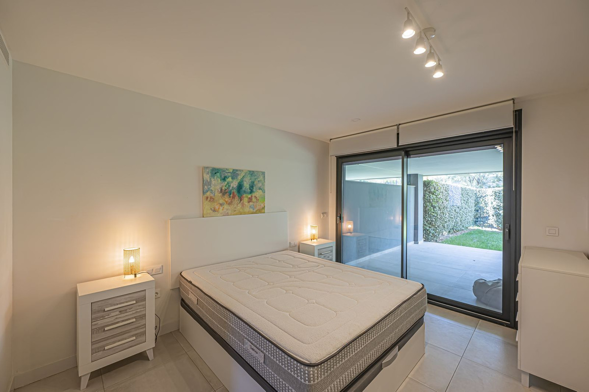 3 Bed Apartment for sale in Selwo Costa Del Sol, Málaga, Spain