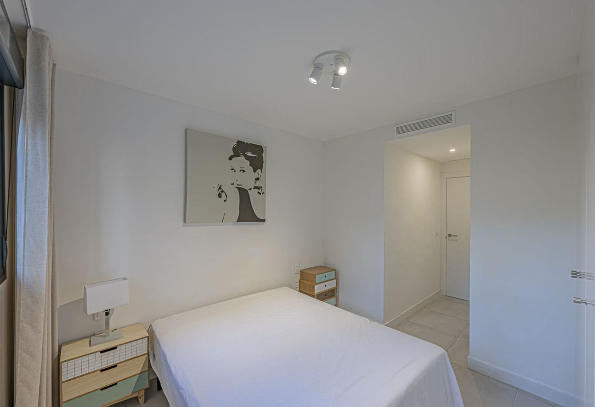 3 Bed Apartment for sale in Selwo Costa Del Sol, Málaga, Spain