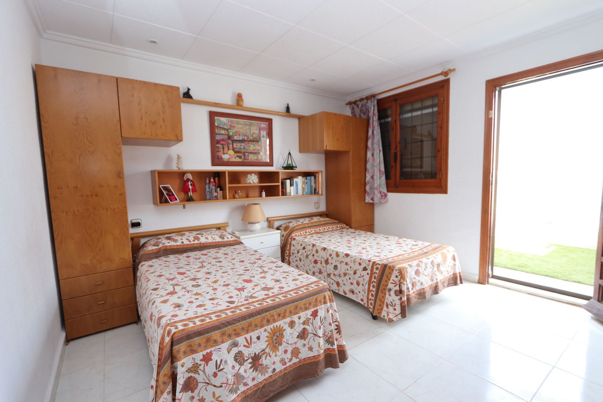 Se vende Adosada de 3 dormitorios en Costa Blanca, Alicante, España