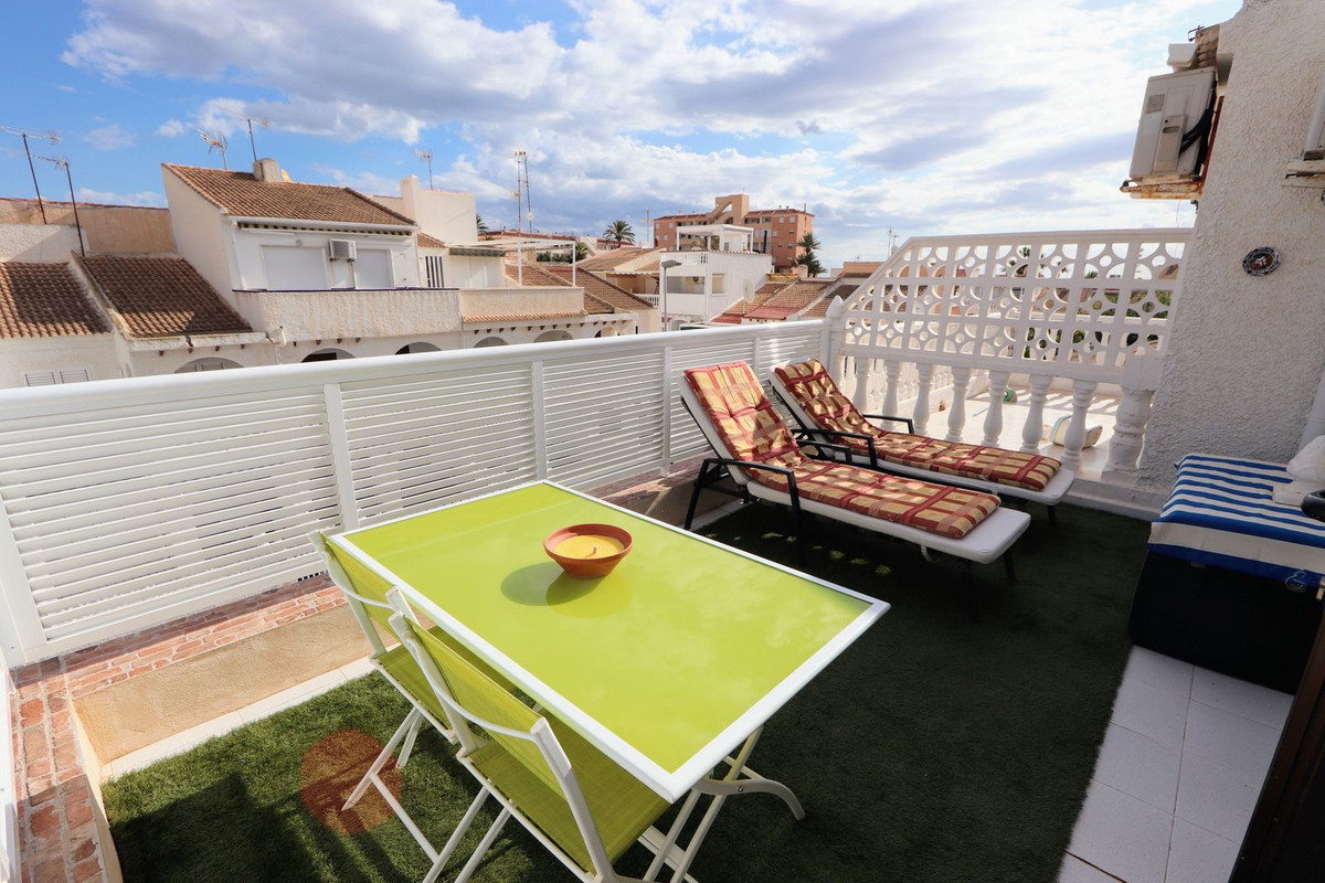 Se vende Adosada de 3 dormitorios en Costa Blanca, Alicante, España