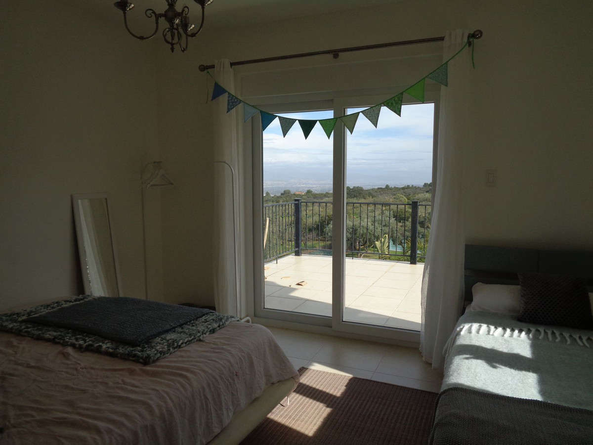 4 Bed Townhouse for sale in Alhaurín De La Torre Costa Del Sol, Málaga, Spain
