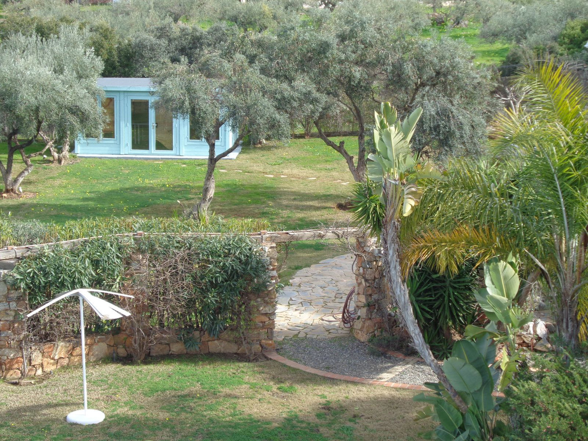 4 Bed Townhouse for sale in Alhaurín De La Torre Costa Del Sol, Málaga, Spain