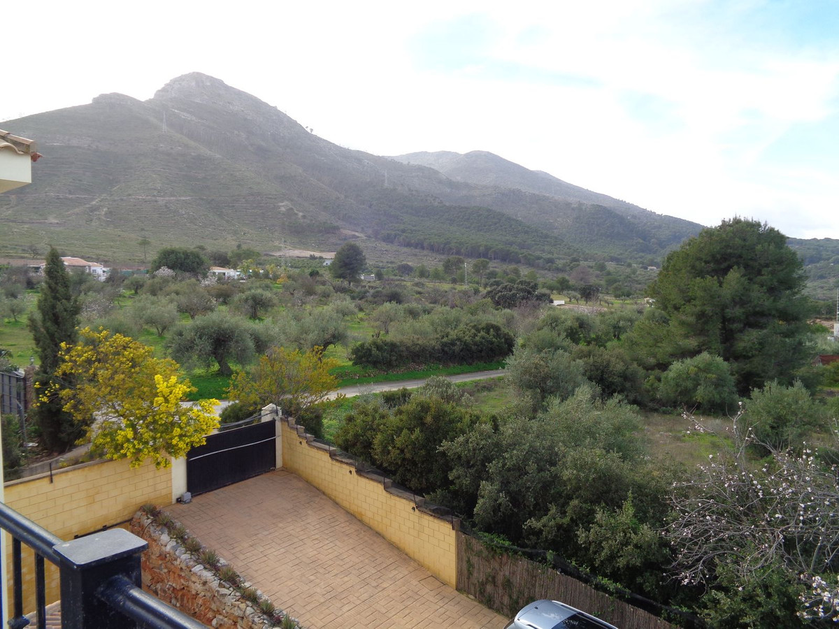 4 Bed Townhouse for sale in Alhaurín De La Torre Costa Del Sol, Málaga, Spain