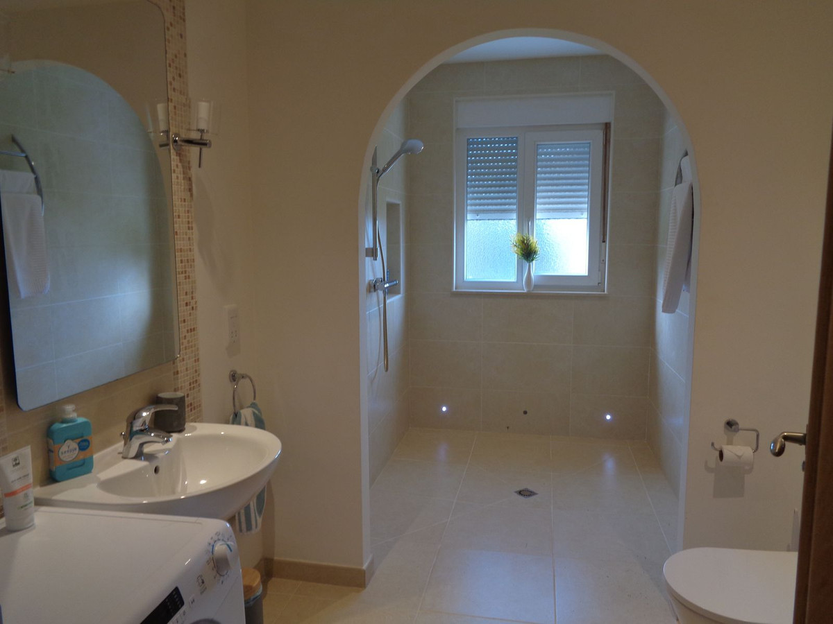 4 Bed Townhouse for sale in Alhaurín De La Torre Costa Del Sol, Málaga, Spain