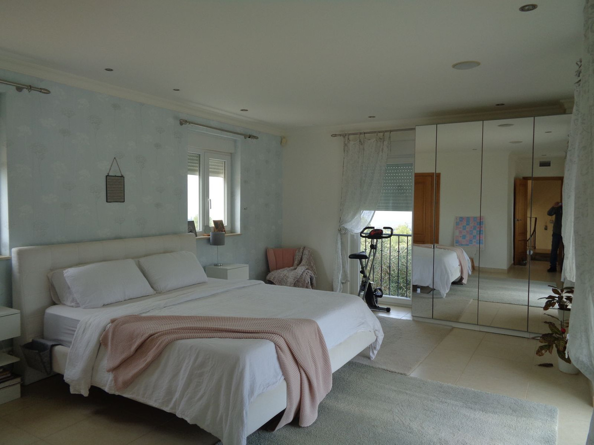 4 Bed Townhouse for sale in Alhaurín De La Torre Costa Del Sol, Málaga, Spain
