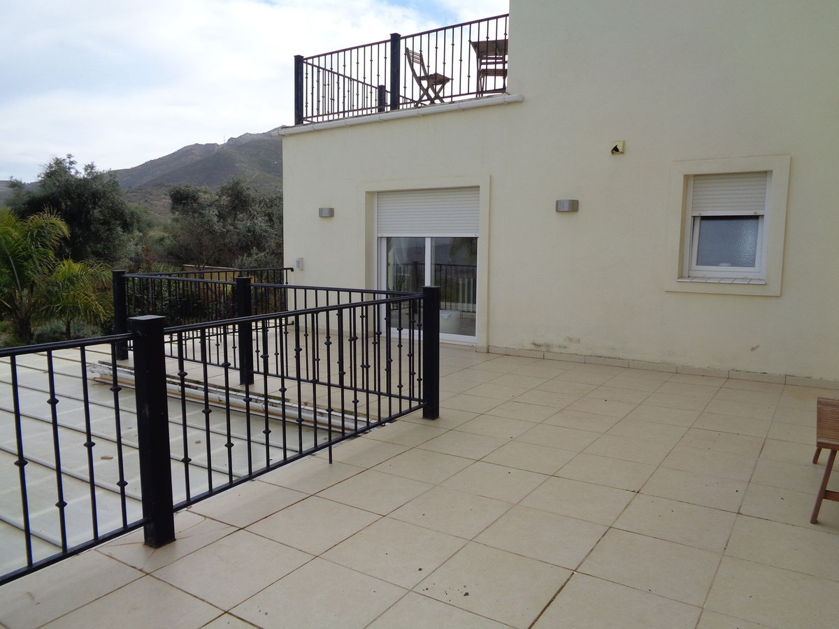 4 Bed Townhouse for sale in Alhaurín De La Torre Costa Del Sol, Málaga, Spain