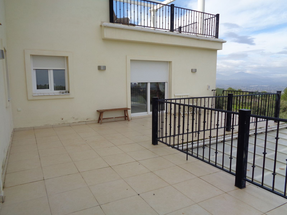 4 Bed Townhouse for sale in Alhaurín De La Torre Costa Del Sol, Málaga, Spain