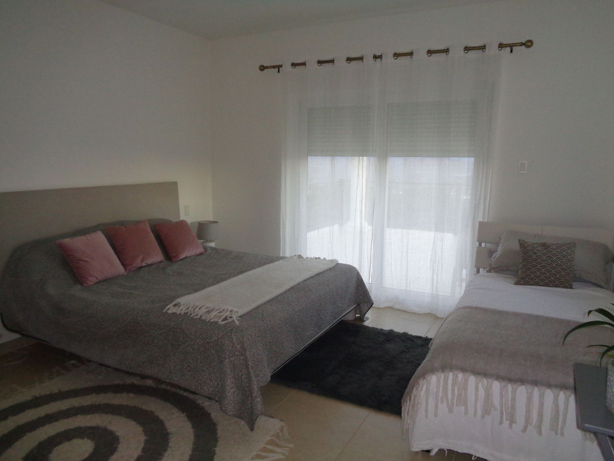 4 Bed Townhouse for sale in Alhaurín De La Torre Costa Del Sol, Málaga, Spain