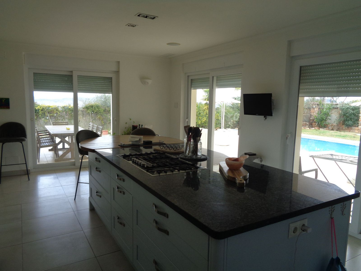 4 Bed Townhouse for sale in Alhaurín De La Torre Costa Del Sol, Málaga, Spain