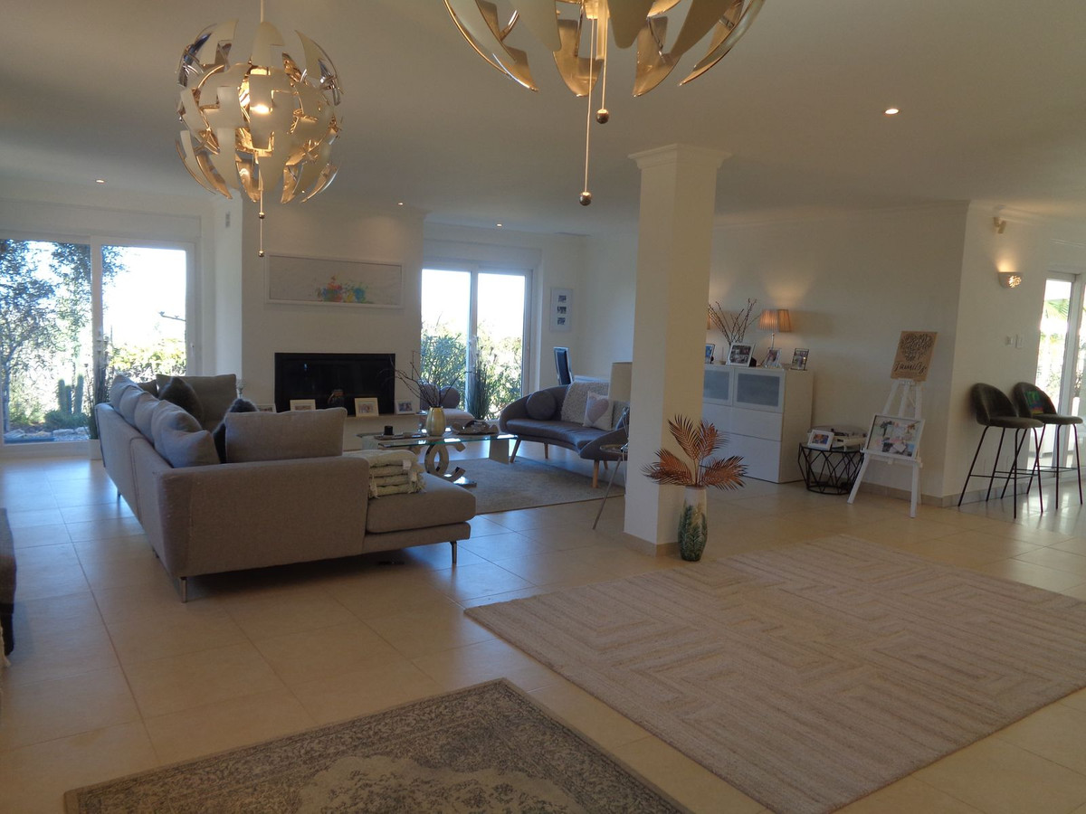 4 Bed Townhouse for sale in Alhaurín De La Torre Costa Del Sol, Málaga, Spain
