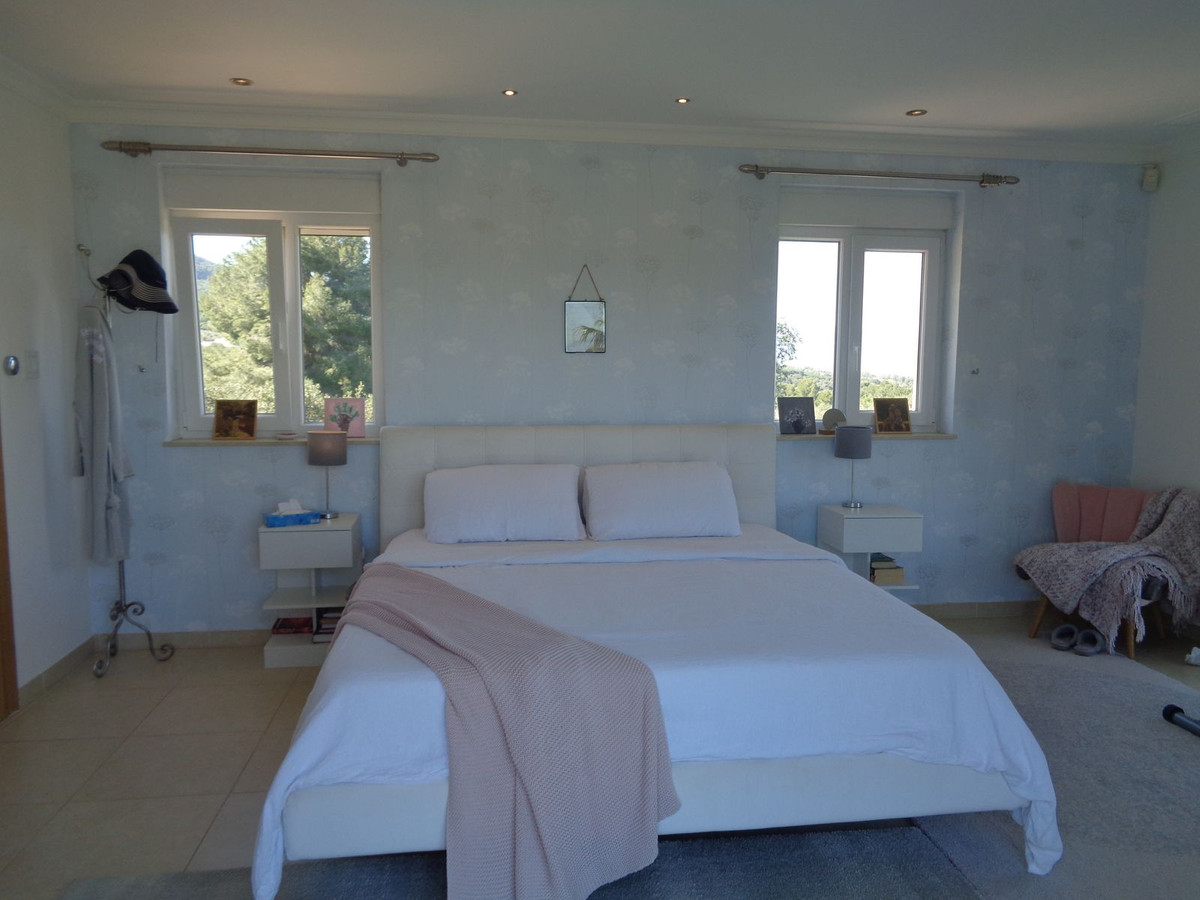 4 Bed Townhouse for sale in Alhaurín De La Torre Costa Del Sol, Málaga, Spain