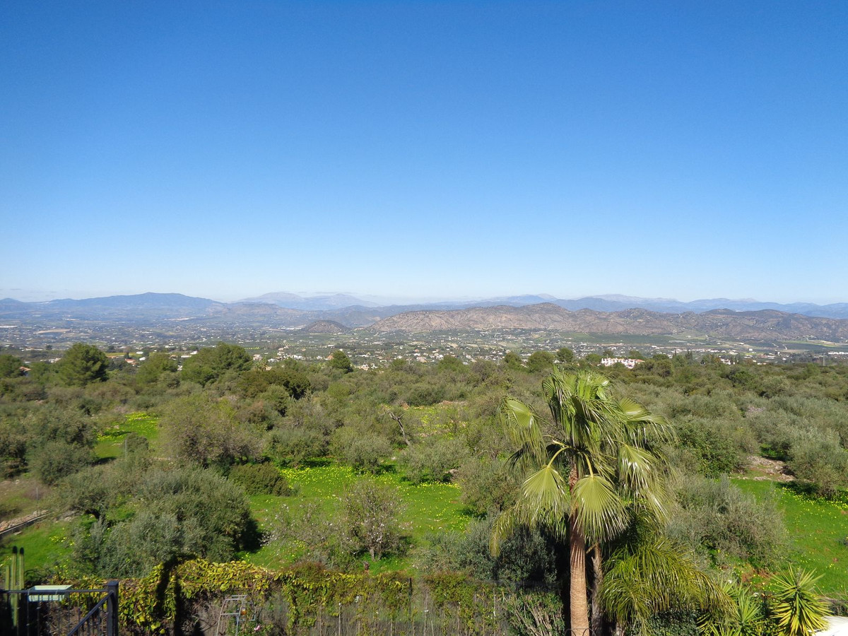 4 Bed Townhouse for sale in Alhaurín De La Torre Costa Del Sol, Málaga, Spain