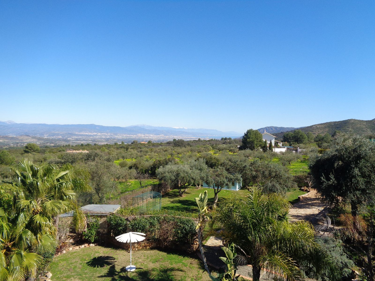 4 Bed Townhouse for sale in Alhaurín De La Torre Costa Del Sol, Málaga, Spain